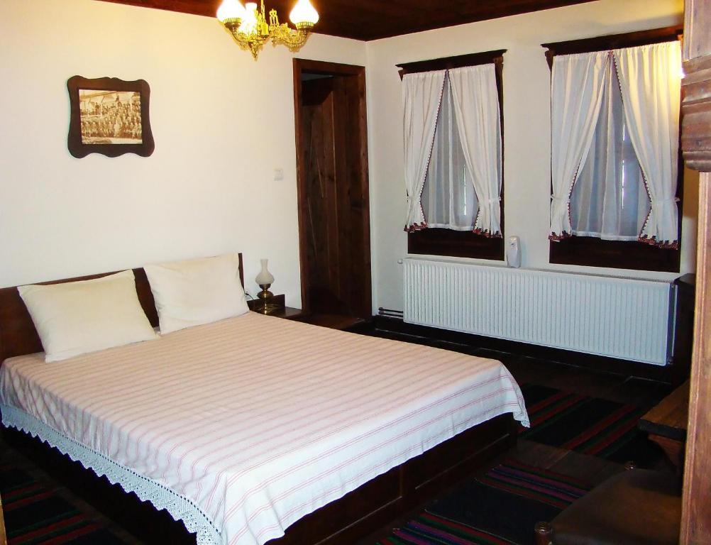 Djudjeva Kyshta Hotel パナギュリシテ 部屋 写真